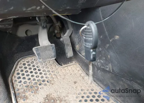 2015 Jeep Cherokee Latitude из США, поврежденный, VIN 1C4PJMCS2FW502580